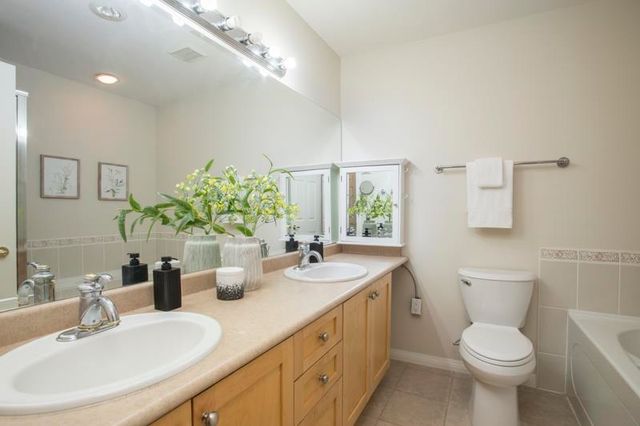 3387-king-george-boulevard-king-george-corridor-south-surrey-white-rock-19 at 7 - 3387 King George Boulevard, King George Corridor, South Surrey White Rock