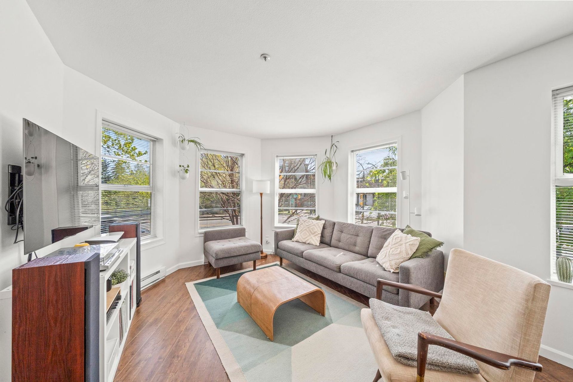 204 - 1883 E 10th Avenue, Grandview Woodland, Vancouver East photo number 1