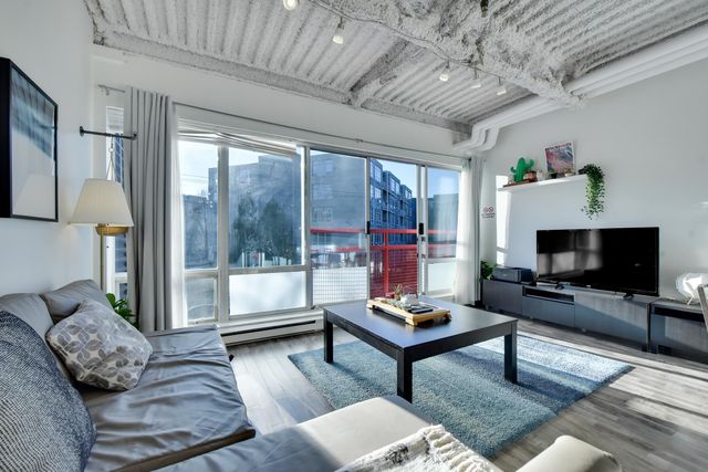 350-e-2nd-avenue-mount-pleasant-ve-vancouver-east-05 at 305 - 350 E 2nd Avenue, Mount Pleasant VE, Vancouver East