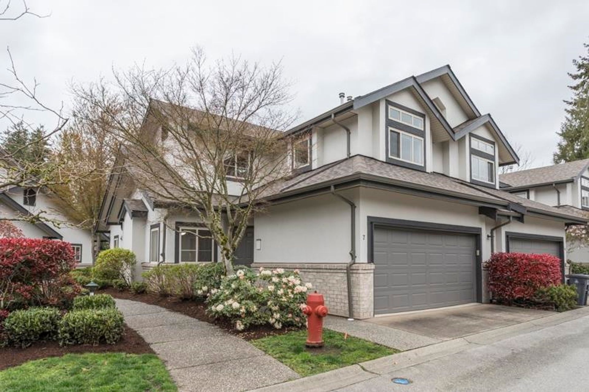 7 - 3387 King George Boulevard, King George Corridor, South Surrey White Rock photo number 1