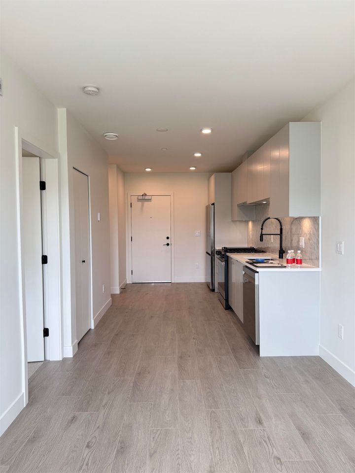 13238-105th-avenue-whalley-north-surrey-03 at 509 - 13238 105th Avenue, Whalley, North Surrey