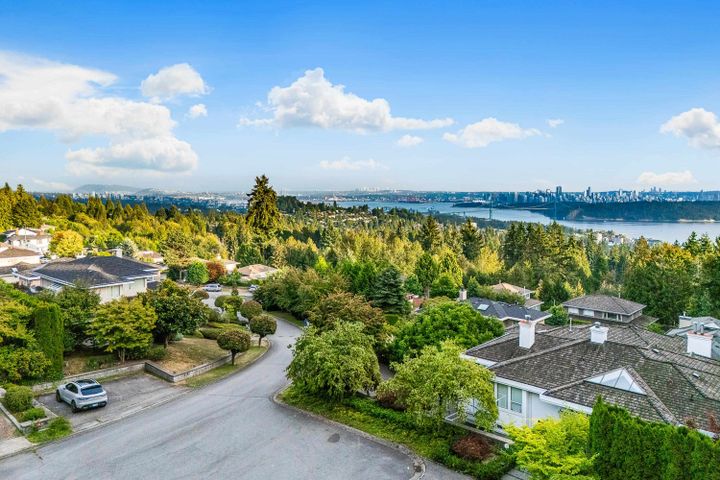1595-tyrol-court-chartwell-west-vancouver-40 at 1595 Tyrol Court, Chartwell, West Vancouver