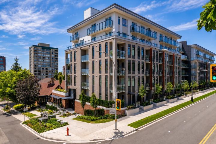 82-first-street-downtown-nw-new-westminster-02 at 118 - 82 First Street, Downtown NW, New Westminster