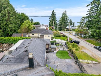 1360-everall-street-white-rock-south-surrey-white-rock-03 at 1360 Everall Street, White Rock, South Surrey White Rock