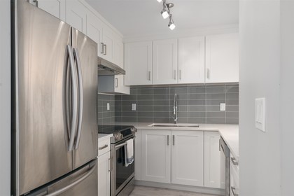 12915-16-avenue-crescent-bch-ocean-pk-south-surrey-white-rock-09 at 2 - 12915 16 Avenue, Crescent Bch Ocean Pk., South Surrey White Rock