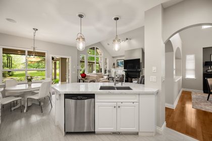 3300-157a-street-morgan-creek-south-surrey-white-rock-11 at 1 - 3300 157a Street, Morgan Creek, South Surrey White Rock