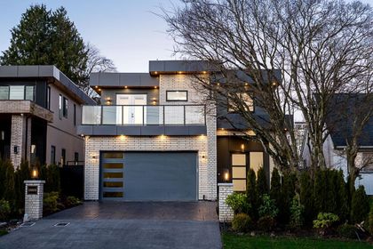 15569-oxenham-avenue-white-rock-south-surrey-white-rock-01 at 15569 Oxenham Avenue, White Rock, South Surrey White Rock