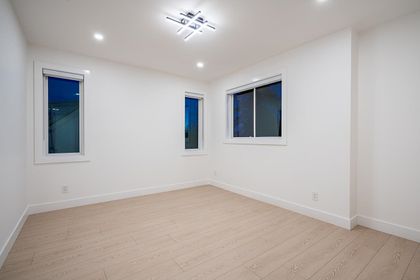 15569-oxenham-avenue-white-rock-south-surrey-white-rock-23 at 15569 Oxenham Avenue, White Rock, South Surrey White Rock