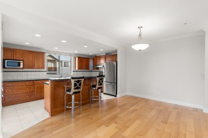 15357-17a-avenue-king-george-corridor-south-surrey-white-rock-08 at 204 - 15357 17a Avenue, King George Corridor, South Surrey White Rock