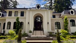 Record Sale at 13818 29 Avenue, Elgin Chantrell, South Surrey White Rock