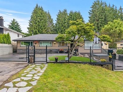 1360-everall-street-white-rock-south-surrey-white-rock-01 at 1360 Everall Street, White Rock, South Surrey White Rock
