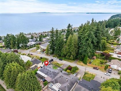 1360-everall-street-white-rock-south-surrey-white-rock-10 at 1360 Everall Street, White Rock, South Surrey White Rock