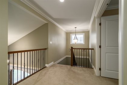 10.jpg at 14854  Avenue, King George Corridor, South Surrey White Rock