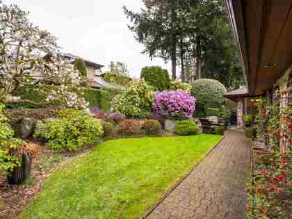 1725-southmere-crescent-sunnyside-park-surrey-south-surrey-white-rock-02 at 23 - 1725 Southmere Crescent, Sunnyside Park Surrey, South Surrey White Rock