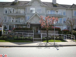 257762655 at 303 - 15290  Avenue, King George Corridor, South Surrey White Rock