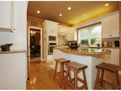 261053684-5 at 2282  Street, Elgin Chantrell, South Surrey White Rock