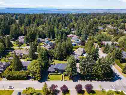 1967-134-street-crescent-bch-ocean-pk-south-surrey-white-rock-03 at 1967 134 Street, Crescent Bch Ocean Pk., South Surrey White Rock