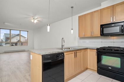 15988-26-avenue-grandview-surrey-south-surrey-white-rock-07 at 208 - 15988 26 Avenue, Grandview Surrey, South Surrey White Rock