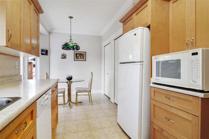 15300-17-avenue-king-george-corridor-south-surrey-white-rock-02 at 305 - 15300 17 Avenue, King George Corridor, South Surrey White Rock