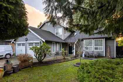 2077-ocean-forest-drive-crescent-bch-ocean-pk-south-surrey-white-rock-01 at 2077 Ocean Forest Drive, Crescent Bch Ocean Pk., South Surrey White Rock