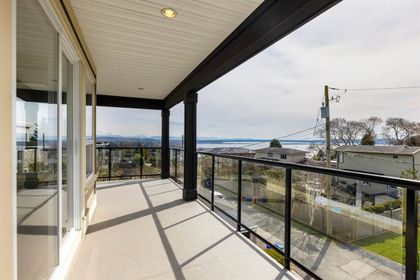 15528-cliff-avenue-white-rock-south-surrey-white-rock-11 at 15528 Cliff Avenue, White Rock, South Surrey White Rock