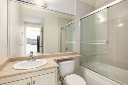 15528-cliff-avenue-white-rock-south-surrey-white-rock-31 at 15528 Cliff Avenue, White Rock, South Surrey White Rock