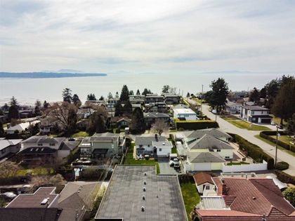 15528-cliff-avenue-white-rock-south-surrey-white-rock-32 at 15528 Cliff Avenue, White Rock, South Surrey White Rock