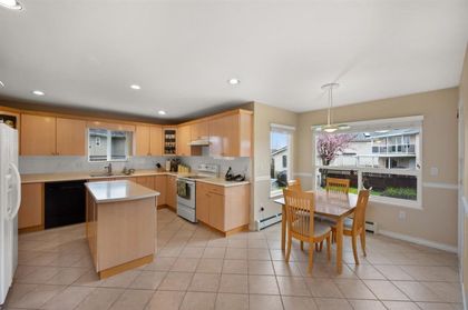 8357-153a-street-fleetwood-tynehead-surrey-11 at 8357 153a Street, Fleetwood Tynehead, Surrey