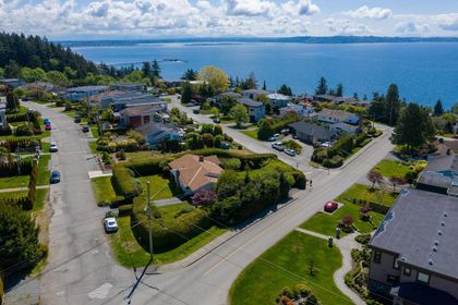 14418-blackburn-crescent-white-rock-south-surrey-white-rock-07 at 14418 Blackburn Crescent, White Rock, South Surrey White Rock