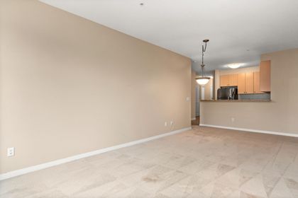 15299-17a-avenue-king-george-corridor-south-surrey-white-rock-04 at 306 - 15299 17a Avenue, King George Corridor, South Surrey White Rock