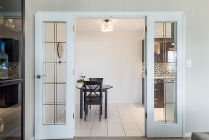  at 208 - 1360 Martin Street, White Rock, South Surrey White Rock