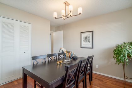  at 208 - 1360 Martin Street, White Rock, South Surrey White Rock
