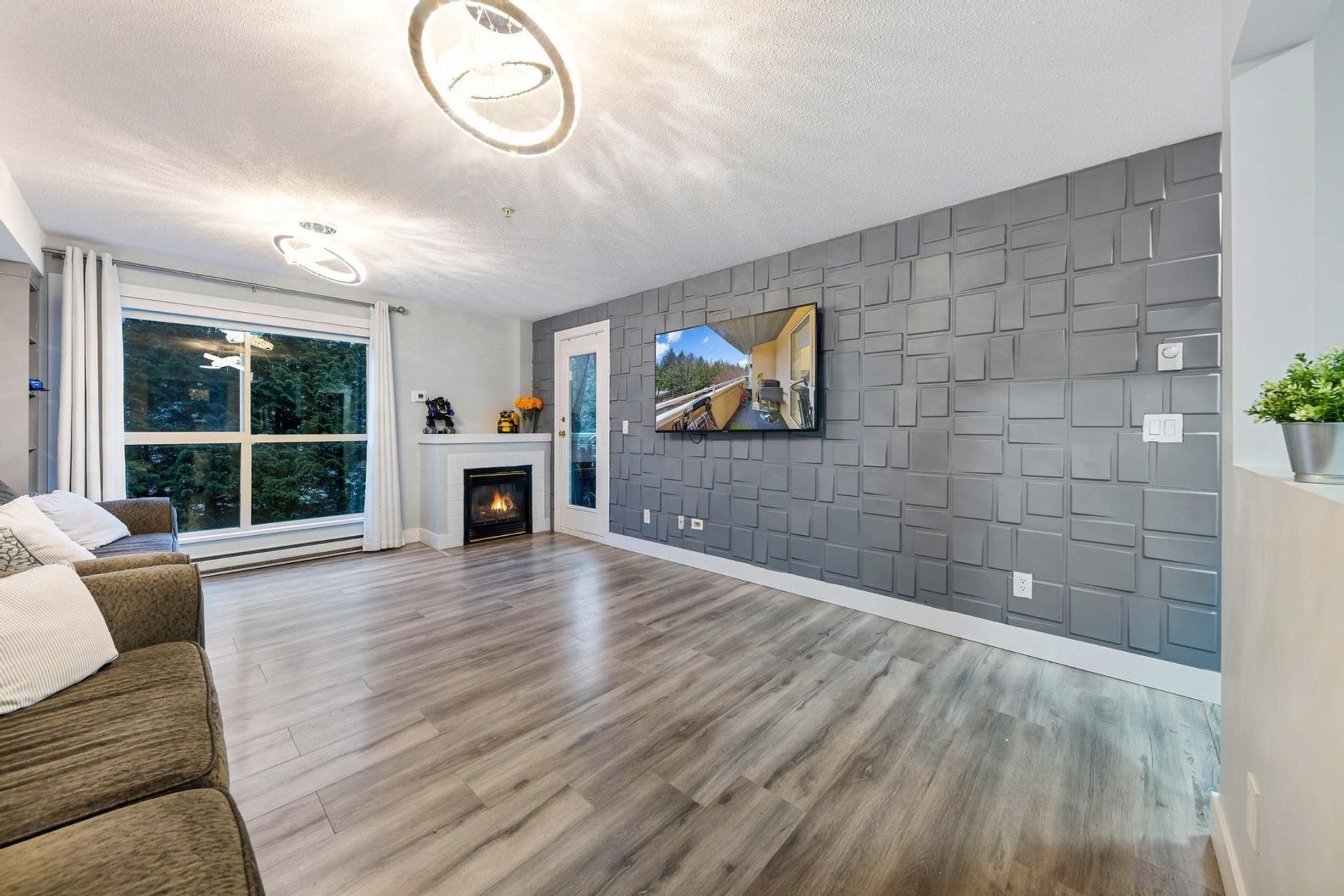 209 - 13780 76 Avenue, East Newton, Surrey  by Team Rattans Real Estate Website 209 - 13780 76 Avenue, East Newton, Surrey