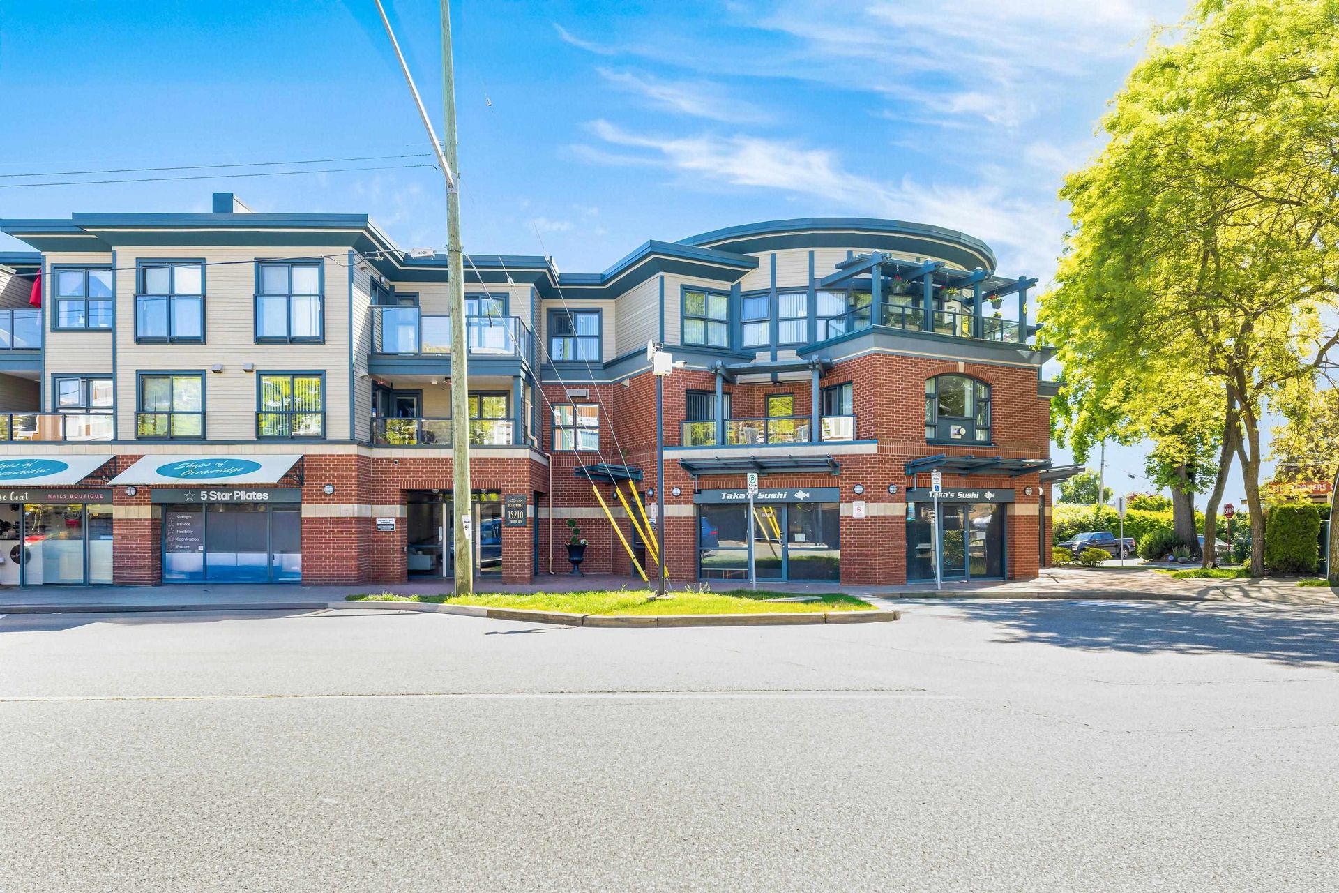 303 - 15210 Pacific Avenue, White Rock, South Surrey White Rock  by Team Rattans Real Estate Website 303 - 15210 Pacific Avenue, White Rock, South Surrey White Rock