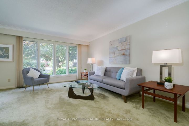 23-sifton-crt-bayview-village-toronto-03 at 23 Sifton Court, Bayview Village, Toronto 23-sifton-crt-bayview-village-toronto-03 at 23 Sifton Court, Bayview Village, Toronto