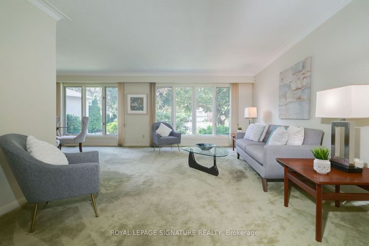 23-sifton-crt-bayview-village-toronto-04 at 23 Sifton Court, Bayview Village, Toronto 23-sifton-crt-bayview-village-toronto-04 at 23 Sifton Court, Bayview Village, Toronto