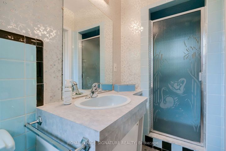 23-sifton-crt-bayview-village-toronto-12 at 23 Sifton Court, Bayview Village, Toronto 23-sifton-crt-bayview-village-toronto-12 at 23 Sifton Court, Bayview Village, Toronto