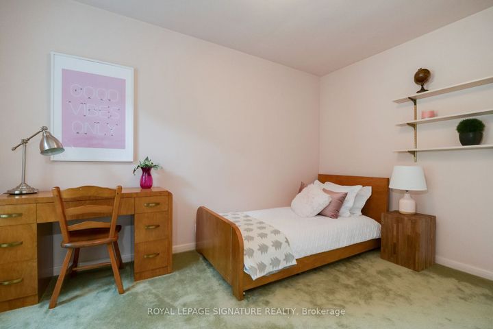 23-sifton-crt-bayview-village-toronto-15 at 23 Sifton Court, Bayview Village, Toronto 23-sifton-crt-bayview-village-toronto-15 at 23 Sifton Court, Bayview Village, Toronto