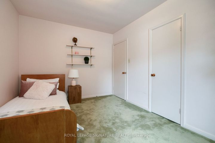 23-sifton-crt-bayview-village-toronto-16 at 23 Sifton Court, Bayview Village, Toronto 23-sifton-crt-bayview-village-toronto-16 at 23 Sifton Court, Bayview Village, Toronto