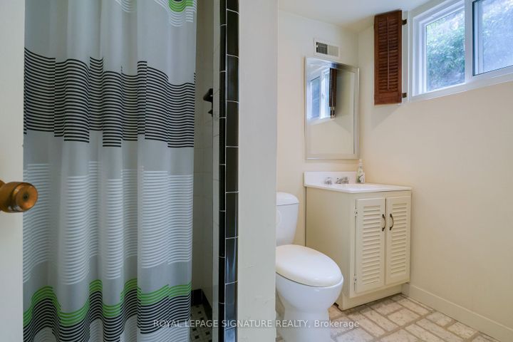 23-sifton-crt-bayview-village-toronto-22 at 23 Sifton Court, Bayview Village, Toronto 23-sifton-crt-bayview-village-toronto-22 at 23 Sifton Court, Bayview Village, Toronto