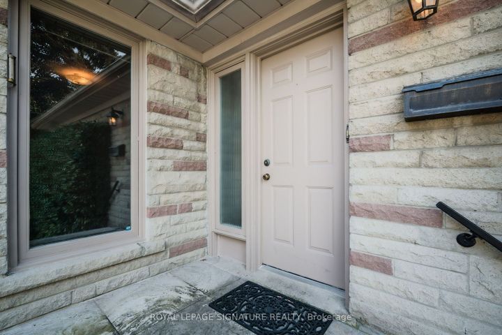 23-sifton-crt-bayview-village-toronto-24 at 23 Sifton Court, Bayview Village, Toronto 23-sifton-crt-bayview-village-toronto-24 at 23 Sifton Court, Bayview Village, Toronto