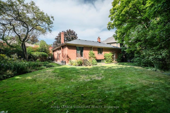 23-sifton-crt-bayview-village-toronto-25 at 23 Sifton Court, Bayview Village, Toronto 23-sifton-crt-bayview-village-toronto-25 at 23 Sifton Court, Bayview Village, Toronto