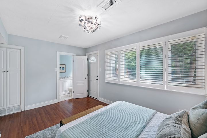 21-page-avenue-toronto-web-mls-41 at 21 Page Avenue, Bayview Village, Toronto