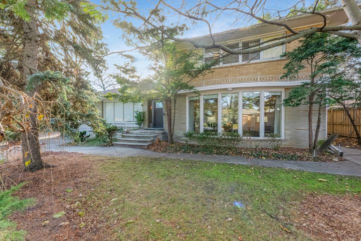 5-morewood-crescent-toronto-web-mls-10 at 5 Morewood Crescent, Bayview Village, Toronto 5-morewood-crescent-toronto-web-mls-10 at 5 Morewood Crescent, Bayview Village, Toronto