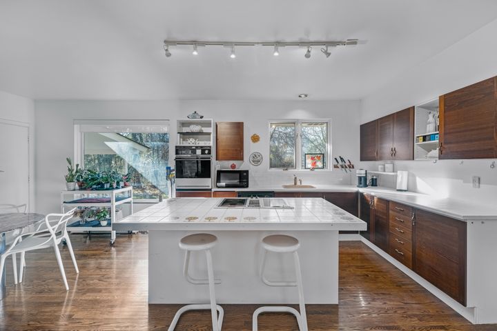 5-morewood-crescent-toronto-web-mls-27 at 5 Morewood Crescent, Bayview Village, Toronto 5-morewood-crescent-toronto-web-mls-27 at 5 Morewood Crescent, Bayview Village, Toronto