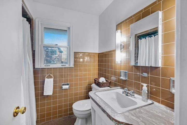 5-morewood-crescent-toronto-web-mls-41 at 5 Morewood Crescent, Bayview Village, Toronto 5-morewood-crescent-toronto-web-mls-41 at 5 Morewood Crescent, Bayview Village, Toronto