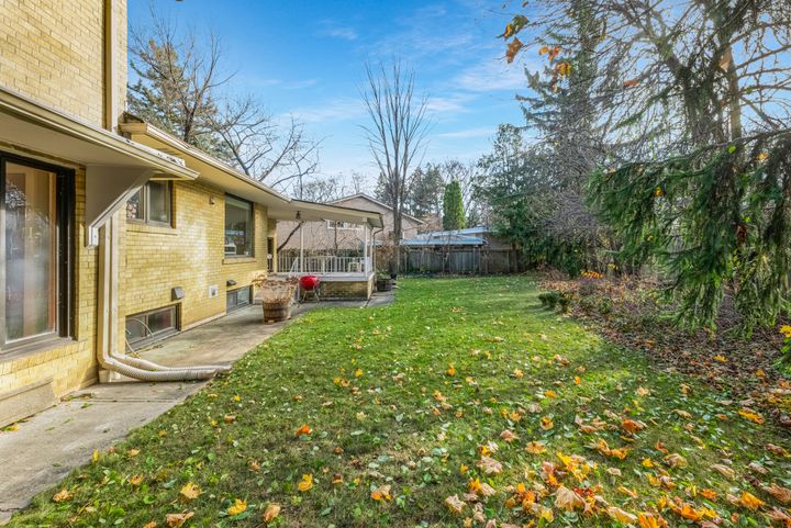 5-morewood-crescent-toronto-web-mls-55 at 5 Morewood Crescent, Bayview Village, Toronto 5-morewood-crescent-toronto-web-mls-55 at 5 Morewood Crescent, Bayview Village, Toronto