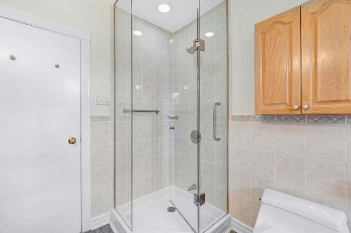 30-sumner-heights-drive-toronto-web-mls-41 at 30 Sumner Heights Drive, Bayview Village, Toronto