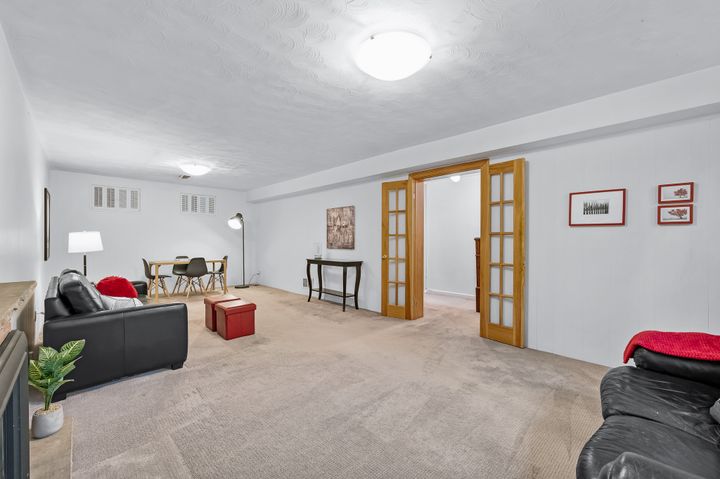 30-sumner-heights-drive-toronto-web-mls-45 at 30 Sumner Heights Drive, Bayview Village, Toronto