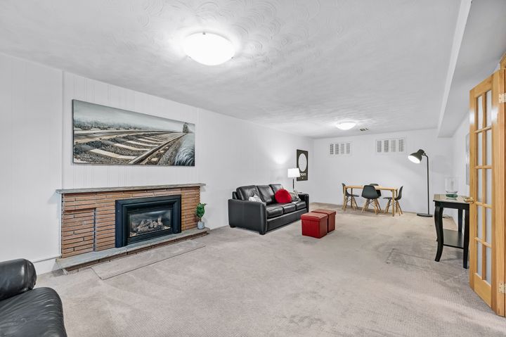 30-sumner-heights-drive-toronto-web-mls-47 at 30 Sumner Heights Drive, Bayview Village, Toronto